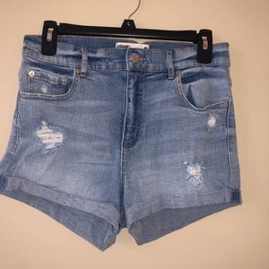Cute jean shorts, from Garage size:9